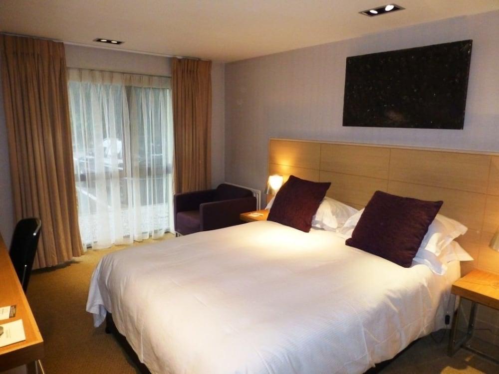 Beales Hotel Hatfield  Exterior foto